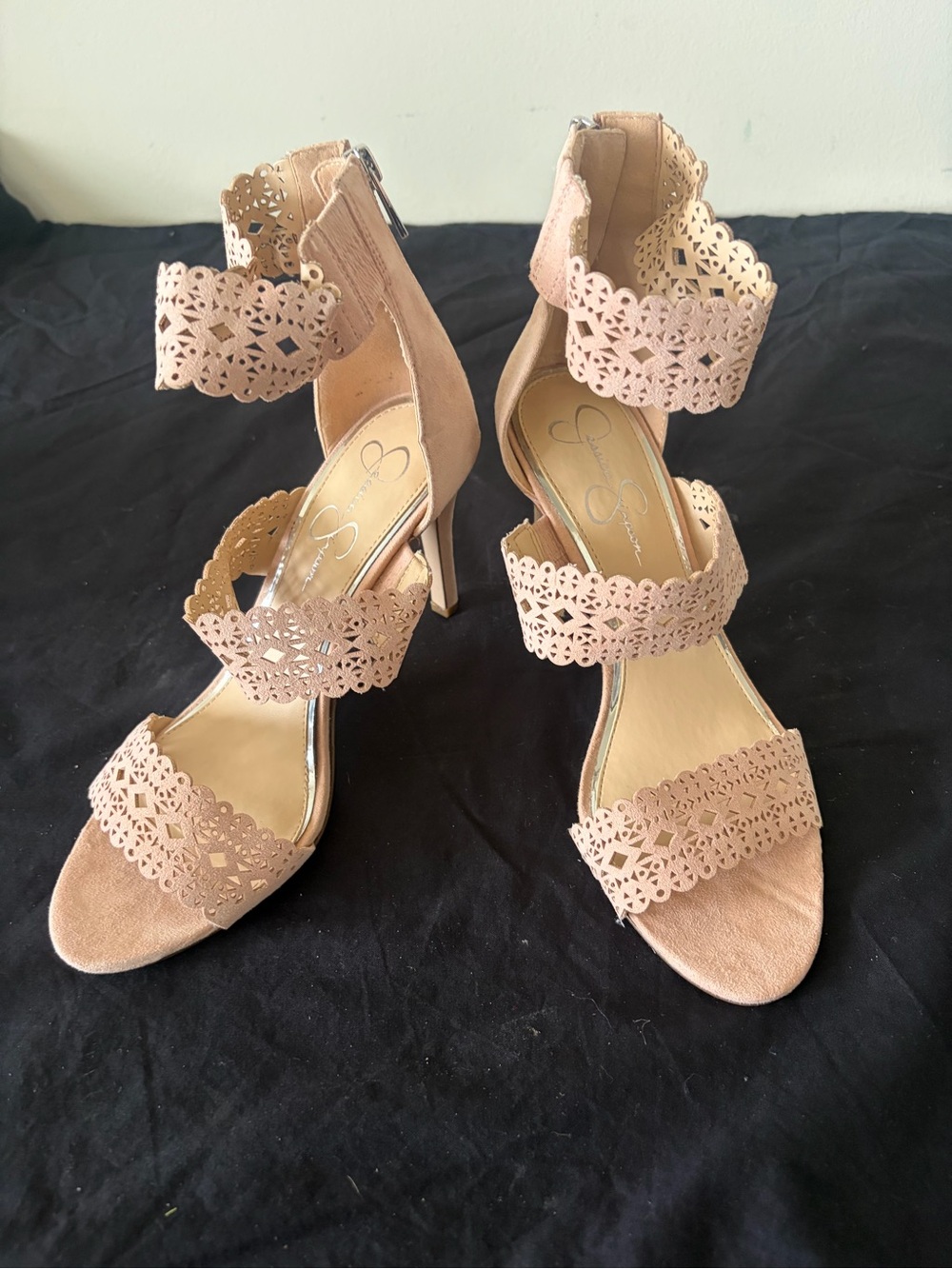 Jessica Simpson Jillesa Blush Laser-Cut Heels Size 10